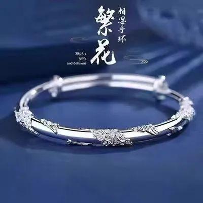 银手镯最新款，时尚与经典的完美融合