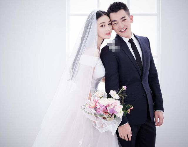 最新婚纱集锦，走向幸福红毯之路，学习变化中的自信与成就感铸就幸福瞬间