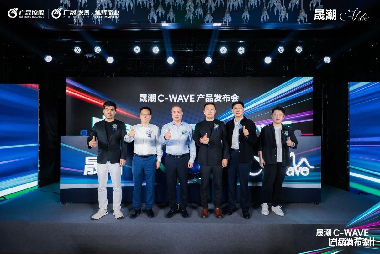 撸哥最新动态，时代浪潮下的瞩目焦点人物